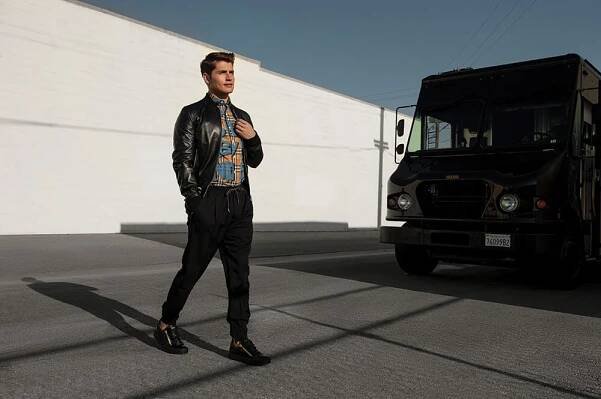 Gregg Sulkin: A Hero Who Is All Heart – Sari Cohen