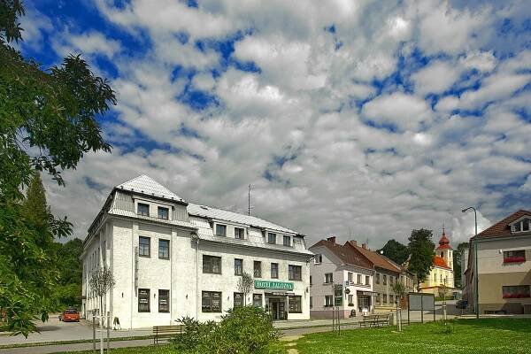 Hotel Záložna, Sněžné