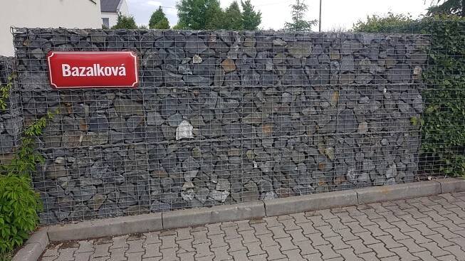 Plzeň - zelené a skládané gabiony, lomový kámen - gabionyplzen.cz