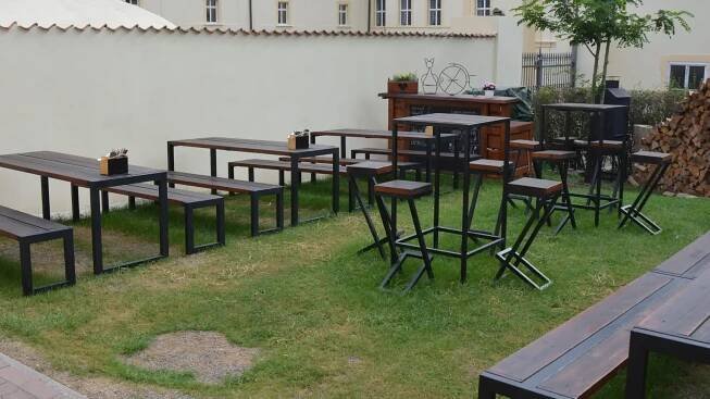 Prostory restaurace | Restaurace Na Zámku, Chrast
