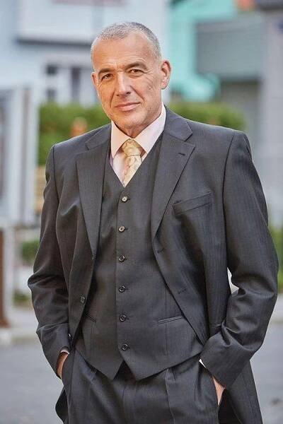 Pavel Novotný alias Radek Mastný ze seriálu Ulice. 
