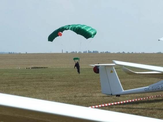 Aeroklub Hořice-Den otevřeného letiště 10.9.2016 - Obec Holovousy