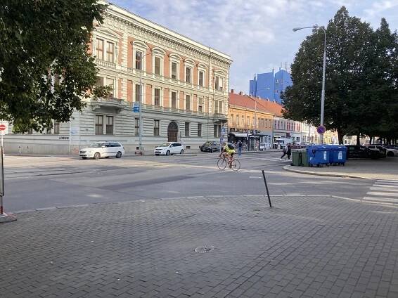 VIDEO: Proměna Štefánikovy v Brně. Změna parkování a vyhrazený pruh pro cyklisty