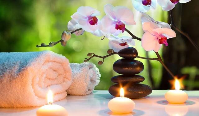 Nail Salon and Spa - Palm Beach Shores Resort