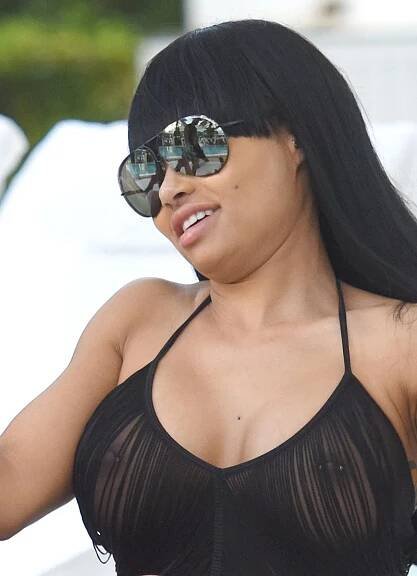 18 Celebrities With Surface Piercing 10