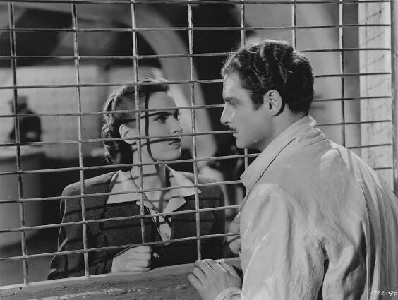The Adventures of Tartu - Z filmu - Valerie Hobson, Robert Donat