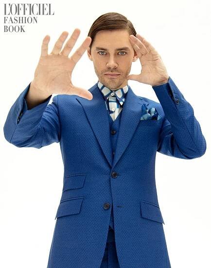 MC01_LOFFICIEL_FASHION_BOOK_TOM_PAYNE_5.2_1 TOM_PAYNE photo retouched