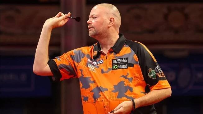 Van Barneveld končí hned v 1. kole World Grand Prix. Domů ho poslal Schindler