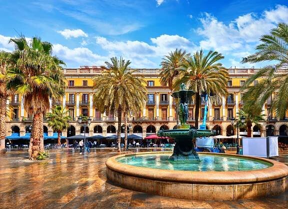 Barcelonské Královské náměstí