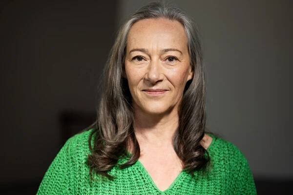 Dinah Geiger, Schauspielerin - Agentur aziel, Berlin