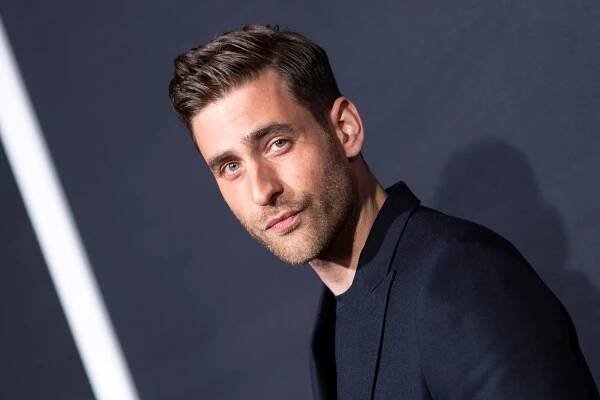 The haunting of Oliver Jackson-Cohen: Inside 'The Invisible Man' and 'Bly Manor' star's year of horrors