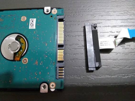SATA plug disconnected
