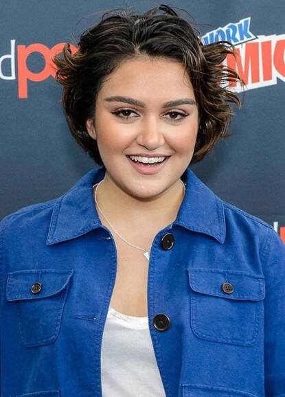 Ariela Barer