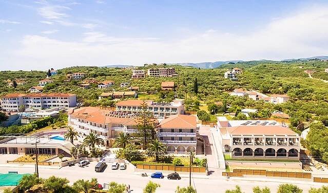 Hotel Karras Grande Resort ****, Řecko - dovolená, zájezdy a recenze tohoto hotelu | Zájezdy.cz