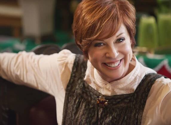 Vicki Lawrence - Annie Claus is Coming to Town - Promo