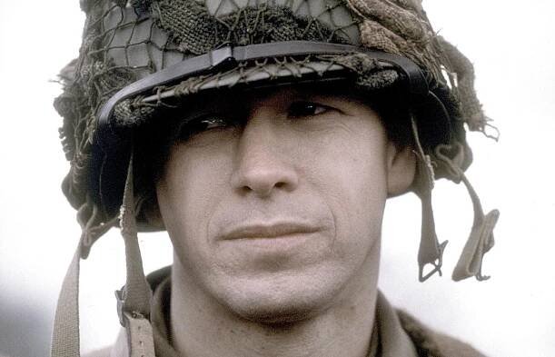Donnie Wahlberg in Bratrstvo neohrožených (2001)