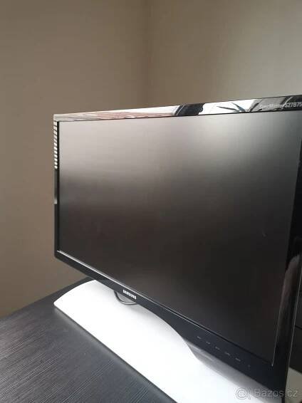 LCD monitor Samsung S27B750