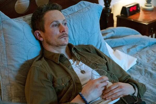 Debris - You Can Call Her Caroline - Z filmu - Jonathan Tucker