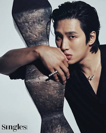 Ahn Bo Hyun: Těší mě, když mě lidé oslovují jménem postavy, kterou jsem ztvárnil - Asianstyle