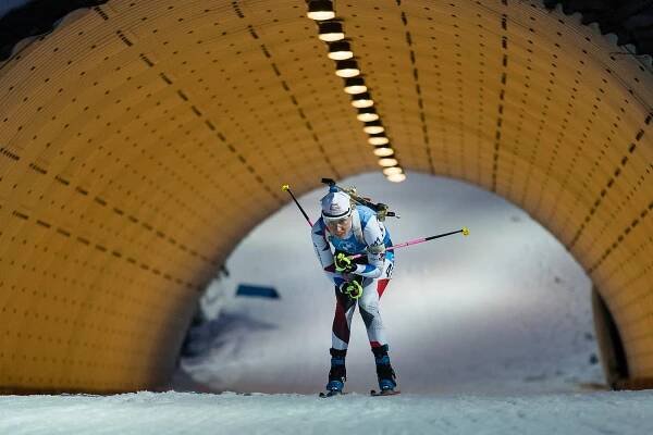 Hezký český finiš. Charvátová ve sprintu překvapila a opět porazila Davidovou