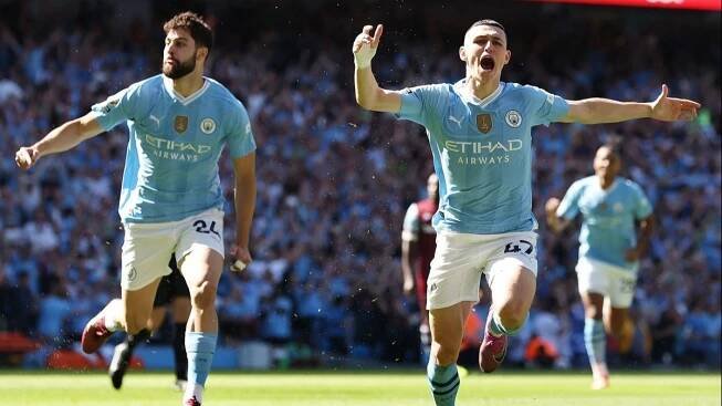 Manchester City vyhrál čtvrtý titul v řadě. V klíčovém zápase řádil Foden