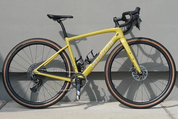 Bazar - Gravel kolo Specialized Diverge Comp Carbon - gloss metallic sulfur/amber glow/purple haze/metallic obsidian (54)