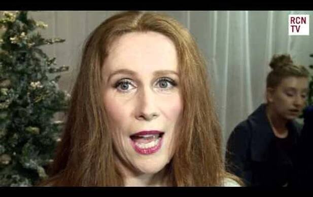 Catherine Tate Interview - Assassins & Peter Capaldi - Nativity 3 Premiere - video Dailymotion