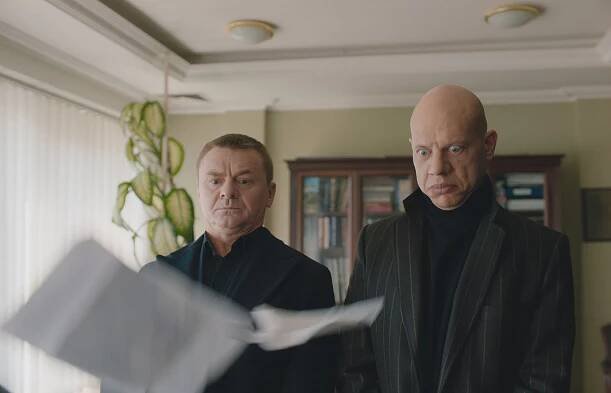 Vladimir Syčjov, Ivan Kokorin - Prokljatyj činovnik - Z filmu
