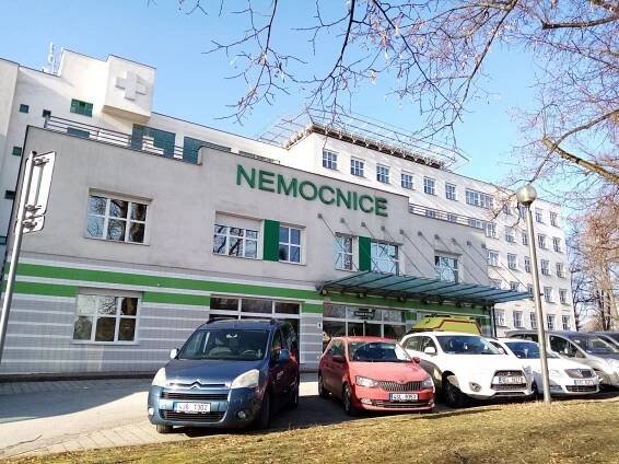 VIDEO: Nemocnice Havlíčkův Brod se pyšní moderní péčí o novorozence i maminky