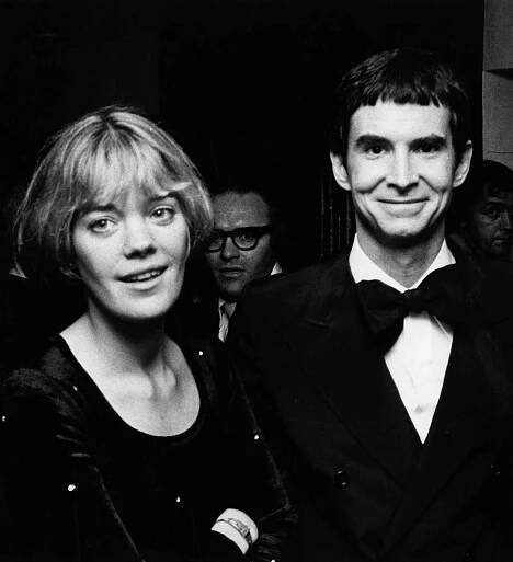 Actor Anthony Perkins and Berry Berenson attend the Musical Tribute Honoring Stephen Sondheim on March 11, 1973 at Pub Theatrical in New York City.