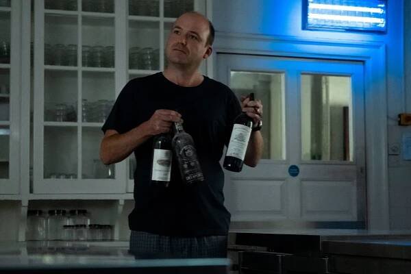 Diplomatické vztahy - Nadržené tornádo - Z filmu - Rory Kinnear