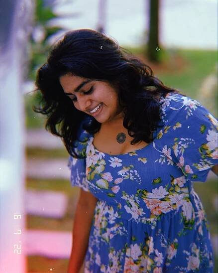 Nimisha Sajayan: 24 Hot Pics That Completely Blow Your Mind 34