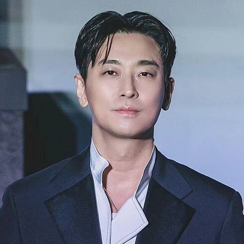 Ju Ji Hoon 15
