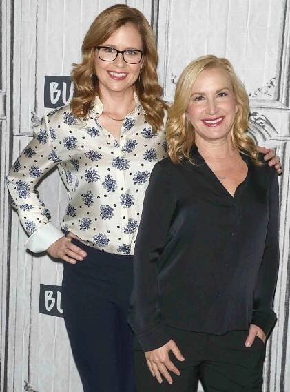 Jenna Fischer (L) and Angela Kinsey