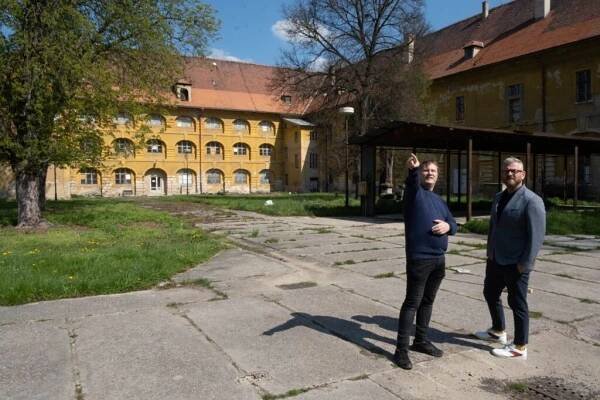 Aktuálně.cz: Nová šance pro "děsivý" Terezín -