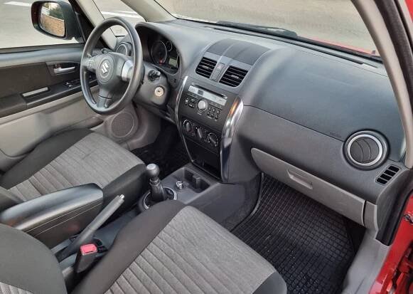 Suzuki SX4 1.6i 88kW - AUTO AZURO | Prověřené vozy
