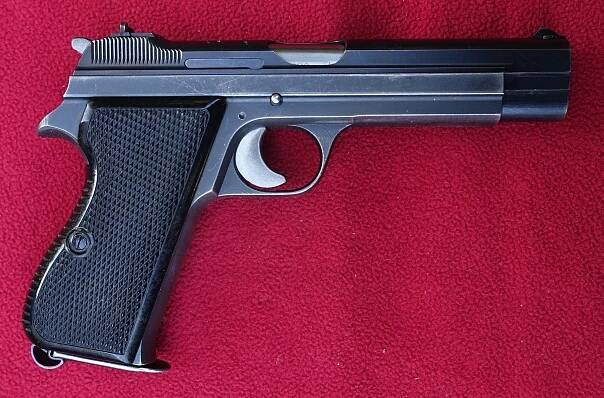 Pistole SIG P210 z výzbroje Bundesgrenzschutz - Sběratelské zbraně