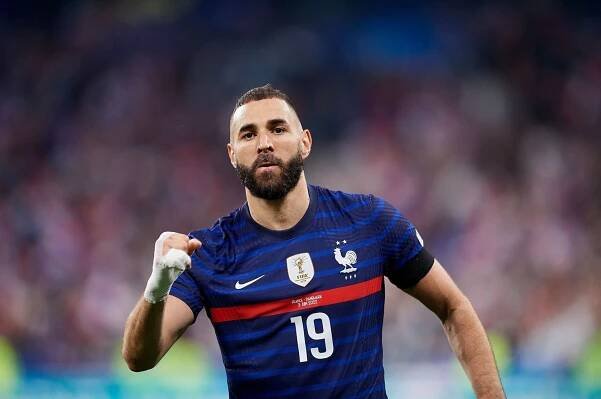 Karim Benzema skončil v reprezentaci! Oznámil to ve svůj památný den
