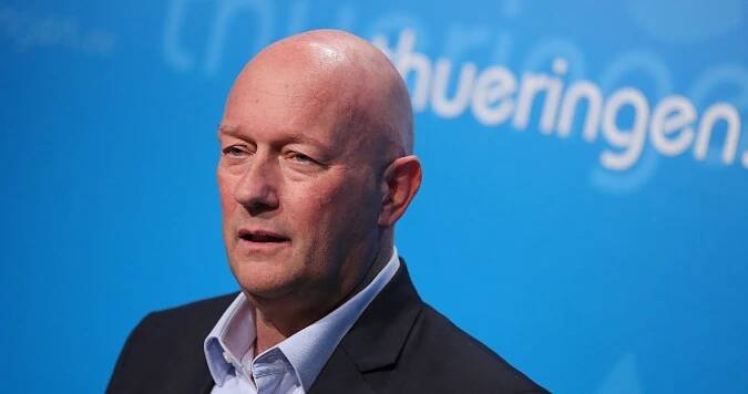 Hlasy od německé AfD byly příliš. Kemmerich odstoupil z funkce durynského premiéra