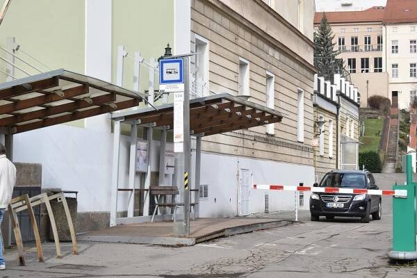 Fotogalerie • Nemocnice pod Petřínem (Zastávka autobusu) • Mapy.com