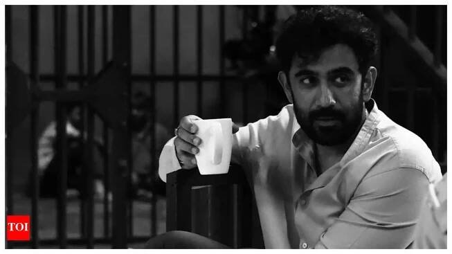 Amit Sadh introduces himself to content creators who fail to recognize the artist; Fans applaud his humble nature: ‘I am an actor...’
