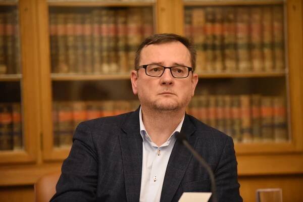 Expremiér Nečas je nevinen, rozhodl soud v kauze trafik pro exposlance. Stejně jako Nečasová a Boček