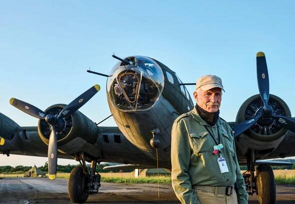 Dale Dye on the set of Masters of the Air