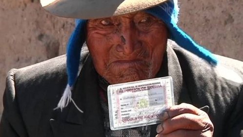 Bolivijský kmet zemřel ve věku 123 let. Prý mu pomáhala koka
