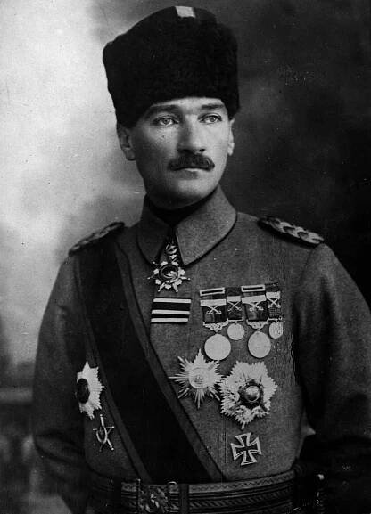 Soubor:Mirliva Mustafa Kemal Paşa.jpg