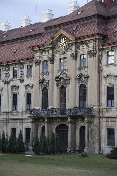 Fotogalerie – Zámek Měšice u Prahy