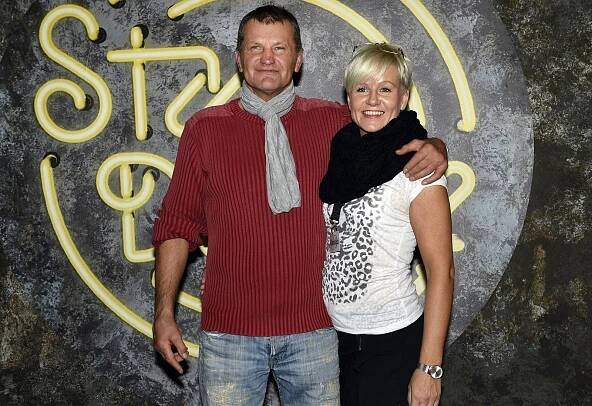 Tady ještě mají teplákovky, košile a džíny: Tyhle hvězdy StarDance se večer promění v noblesní dámy a uhlazené tanečníky