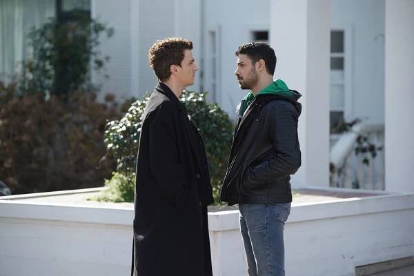 Yabani - Episode 23 - Z filmu - Bertan Asllani, Halit Özgür Sarı
