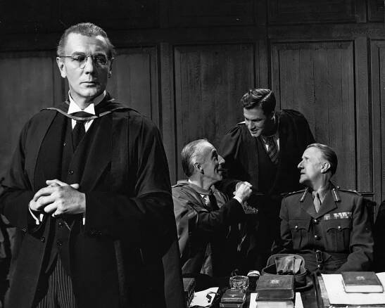 Profesor odchází - Z filmu - Michael Redgrave, Wilfrid Hyde-White, Bill Travers