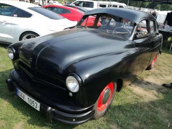 US CARS NORTH - Hradecká V8